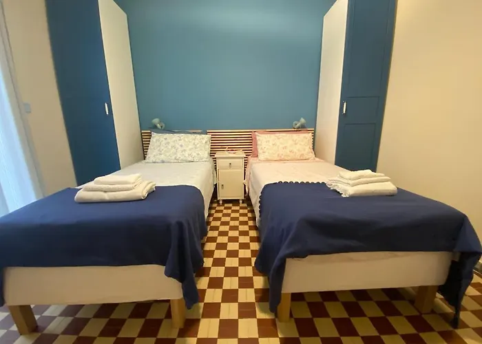 La Casina Al Mare マリーナ・ディ・カッラーラ